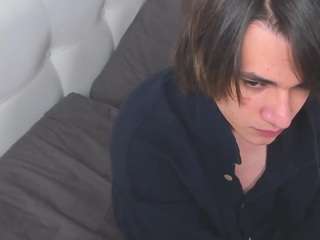 AndrewClar nude on webcam for live sex chat