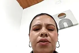 Ariana-07 nude on webcam for live porn video chat