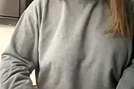 Missyemily nude on webcam for live porn video chat