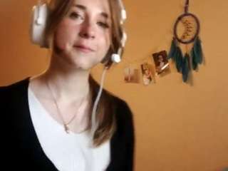 RemaBosson nude on webcam for live sex chat