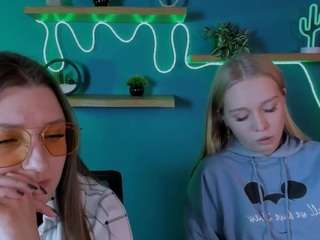 Jasmine-fly nude on webcam for live sex chat