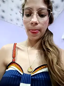 Vanneskk nude on webcam for live porn video chat