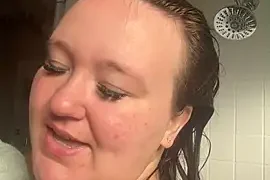 JuicyPeach69 nude on webcam for live porn video chat