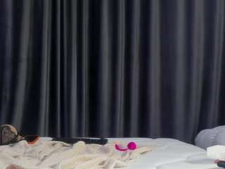 ArumYuna nude on webcam for live sex chat