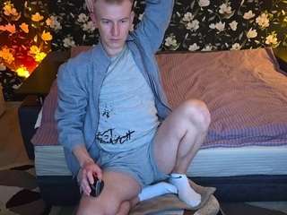 BlondBoyLive nude on webcam for live sex chat