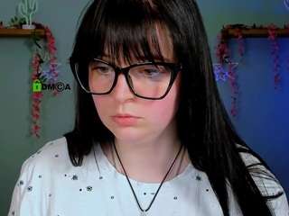 Dana-cute1 nude on webcam for live sex chat