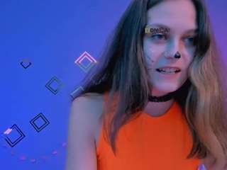 Juna-pearl nude on webcam for live sex chat