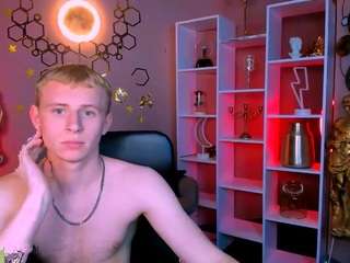 Kevin-nix nude on webcam for live sex chat