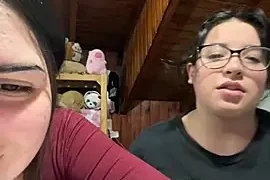 Millyalc0ck nude on webcam for live porn video chat