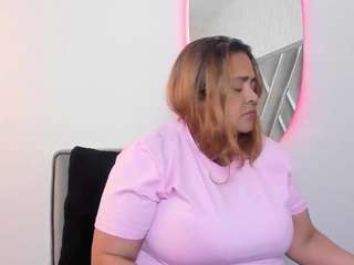 MonzeratBoyer nude on webcam for live sex chat