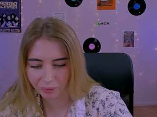 Rina-gold nude on webcam for live sex chat