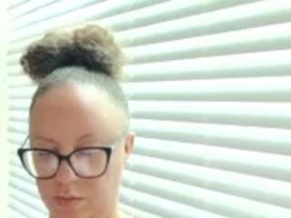 Spoilpaislee on OF nude on webcam for live sex chat