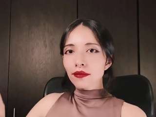 Domme Edranah nude on webcam for live sex chat