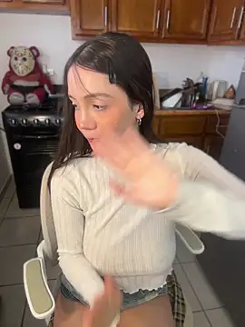 Lost_wood19 nude on webcam for live porn video chat