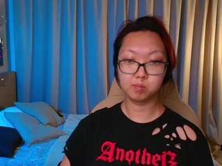 Marine-Vact nude on webcam for live sex chat