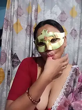 Mast-Haseena nude on webcam for live porn video chat