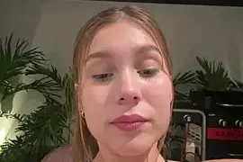 Nikii__ nude on webcam for live porn video chat