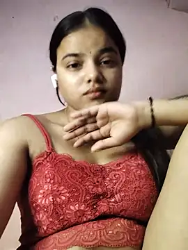 Queen_111 nude on webcam for live porn video chat