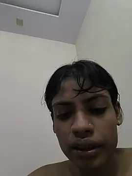 Saxywoman nude on webcam for live porn video chat
