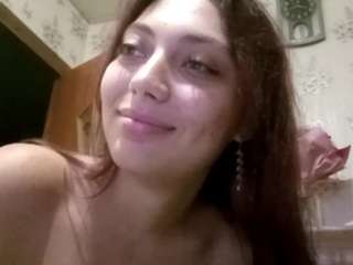 BirdieMacer nude on webcam for live sex chat