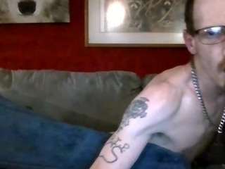 DannyisEasy nude on webcam for live sex chat