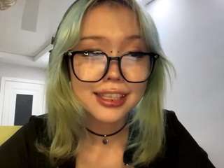DevoraKolwyck nude on webcam for live sex chat