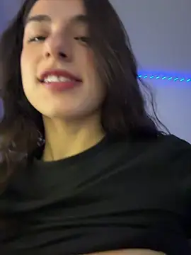 HelliRosa nude on webcam for live porn video chat
