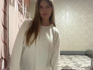 KieshaSamperi nude on webcam for live sex chat