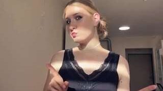 MelaineTosh nude on webcam for live sex chat