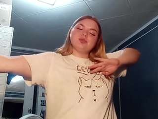 MelodyBertalan nude on webcam for live sex chat