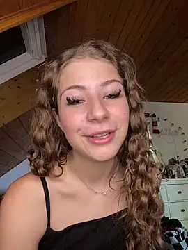 MilaRoseee nude on webcam for live porn video chat