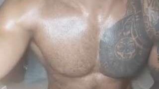 Moodym8 nude on webcam for live sex chat
