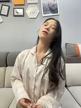 QZY888888 nude on webcam for live porn video chat