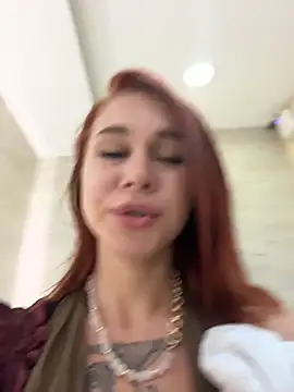 RosieDesire nude on webcam for live porn video chat