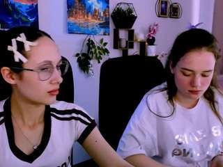 Sadie-peach nude on webcam for live sex chat