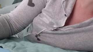 SexsyHoney333 nude on webcam for live sex chat