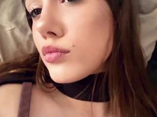 SueMobley nude on webcam for live sex chat