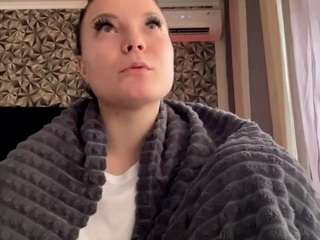 TomikoBrugliera nude on webcam for live sex chat