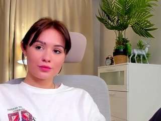 VIKI nude on webcam for live sex chat